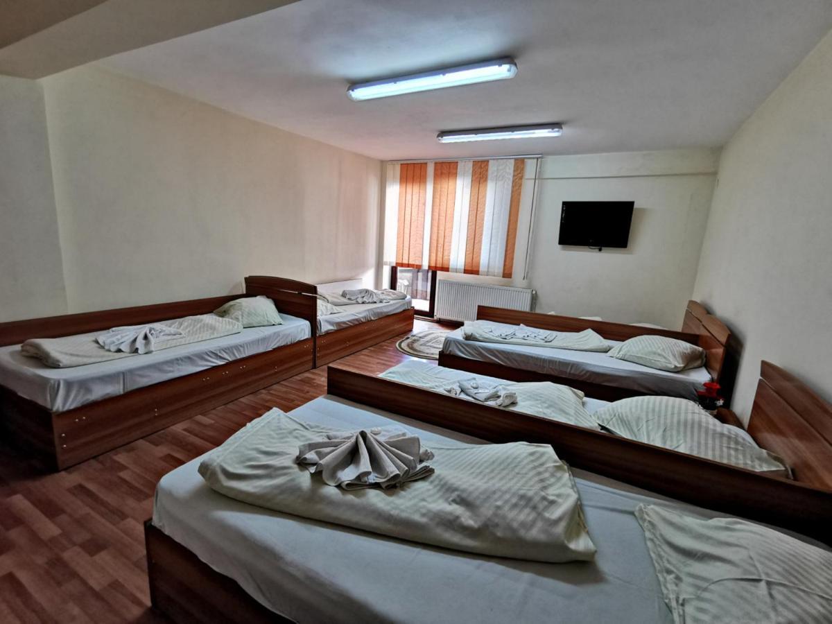 International Recola Motel Băneşti Dış mekan fotoğraf
