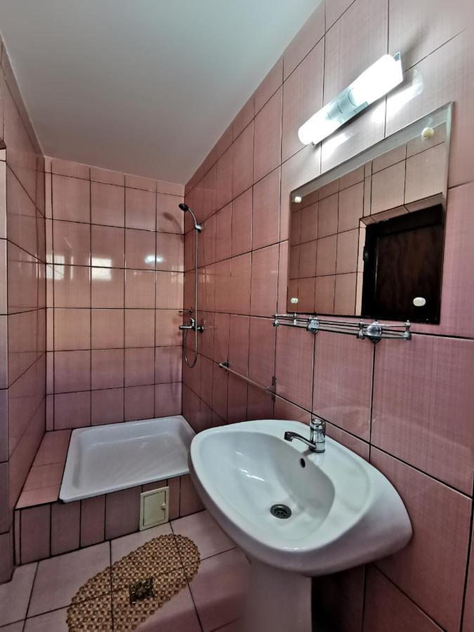 International Recola Motel Băneşti Dış mekan fotoğraf
